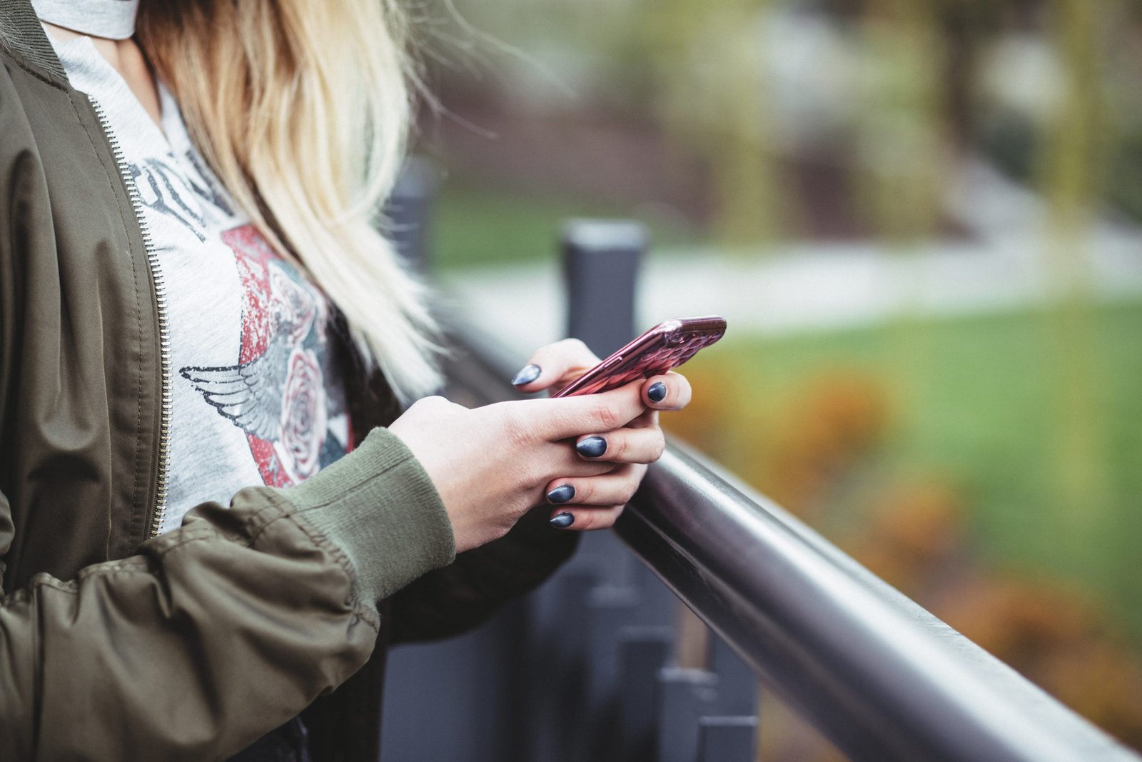 woman on phone texting what she means